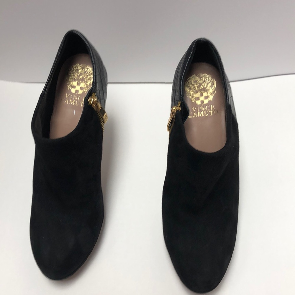 Vince camuto leather upper booty